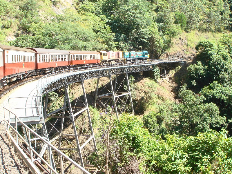 キュランダ高原列車